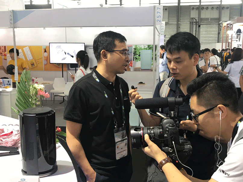 CCTV Reports Obexx AI BOX Virtual Robot at CES Asia 2019